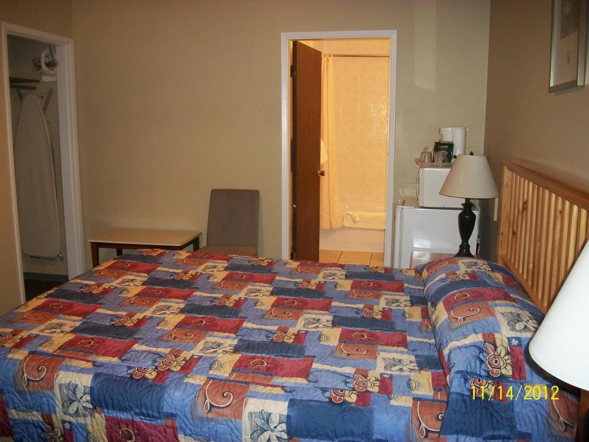 Schell Motel Express Vernon Bagian luar foto