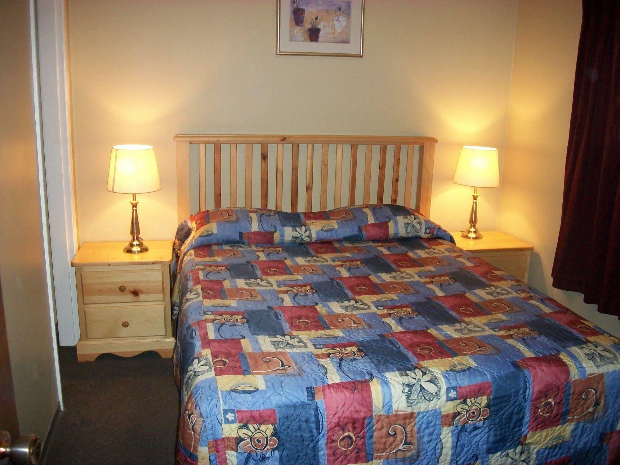 Schell Motel Express Vernon Bagian luar foto